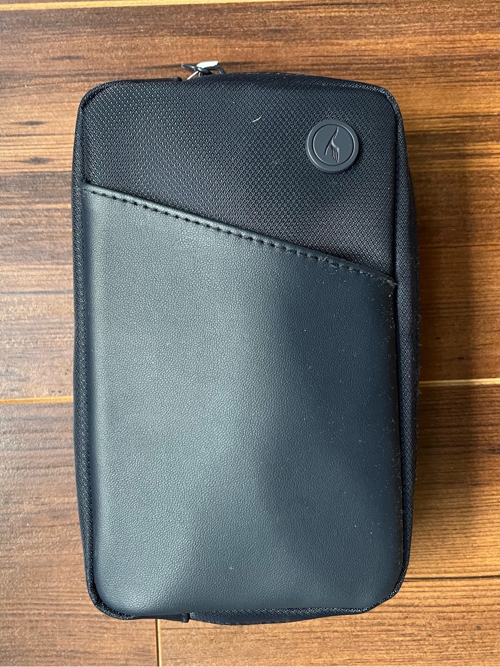 Lufthansa’s Men's Travel Tech Pouch - BRAND NEW ZIPPER STILL SEALED